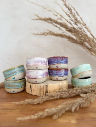 Přehlídka espresso kalíšků, najdete je na e-shopu, odesílat objednávky budu po 24.8. do té doby doplňuji energii u moře. 🤍...